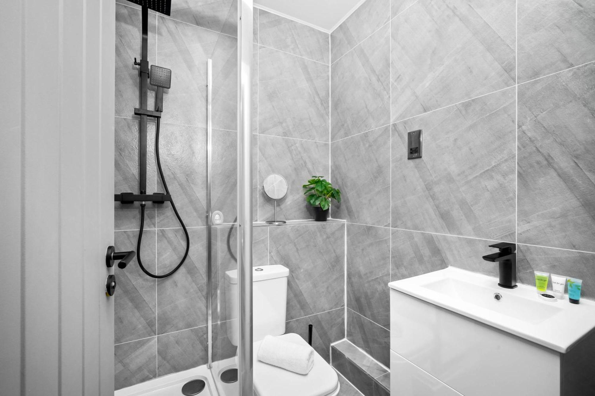 New Luxury Two Bedroom Apartment - City Centre - Netflix - Wifi - Top Rated - Jq 8Ah Birmingham Exteriér fotografie