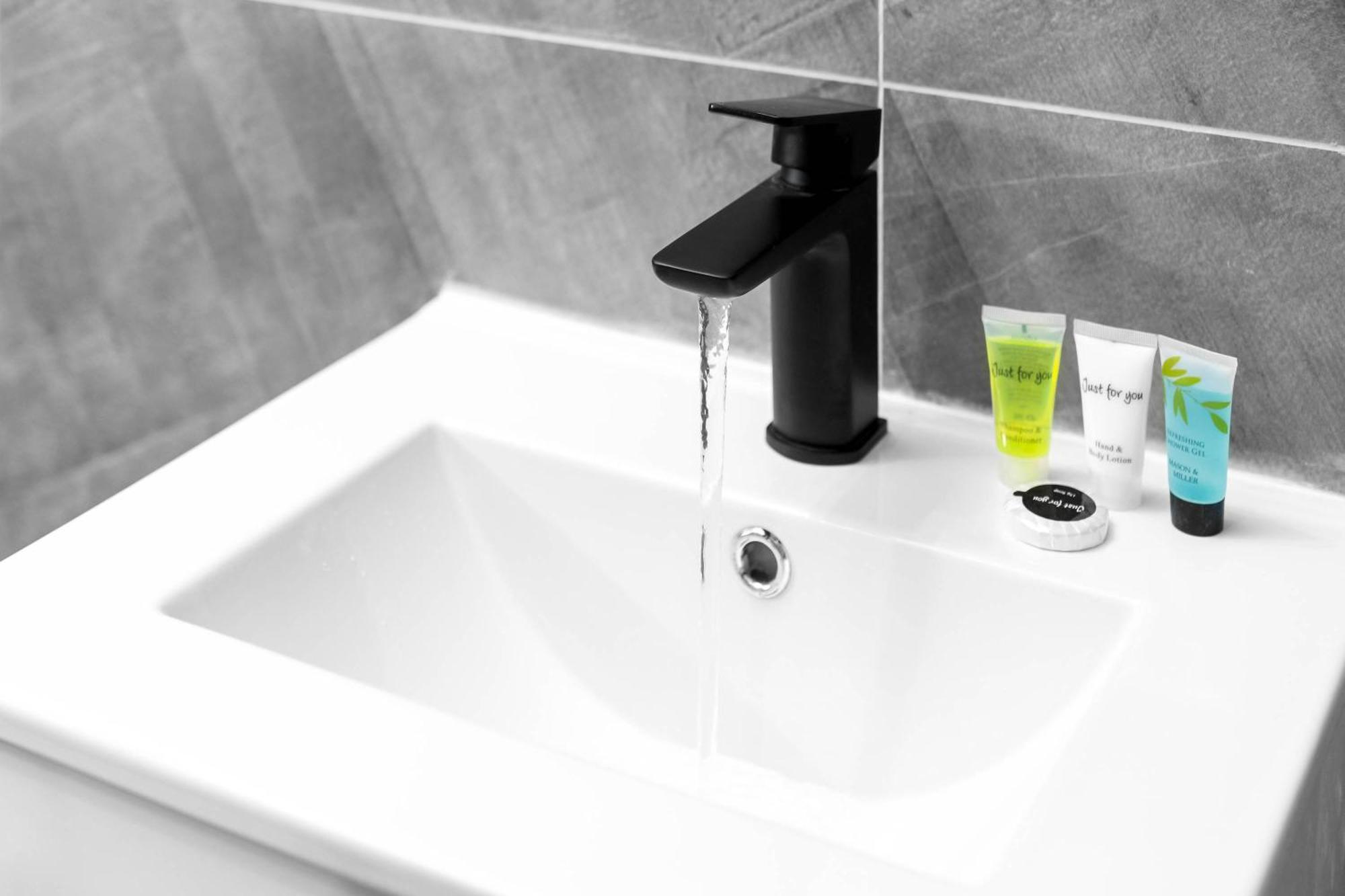 New Luxury Two Bedroom Apartment - City Centre - Netflix - Wifi - Top Rated - Jq 8Ah Birmingham Exteriér fotografie